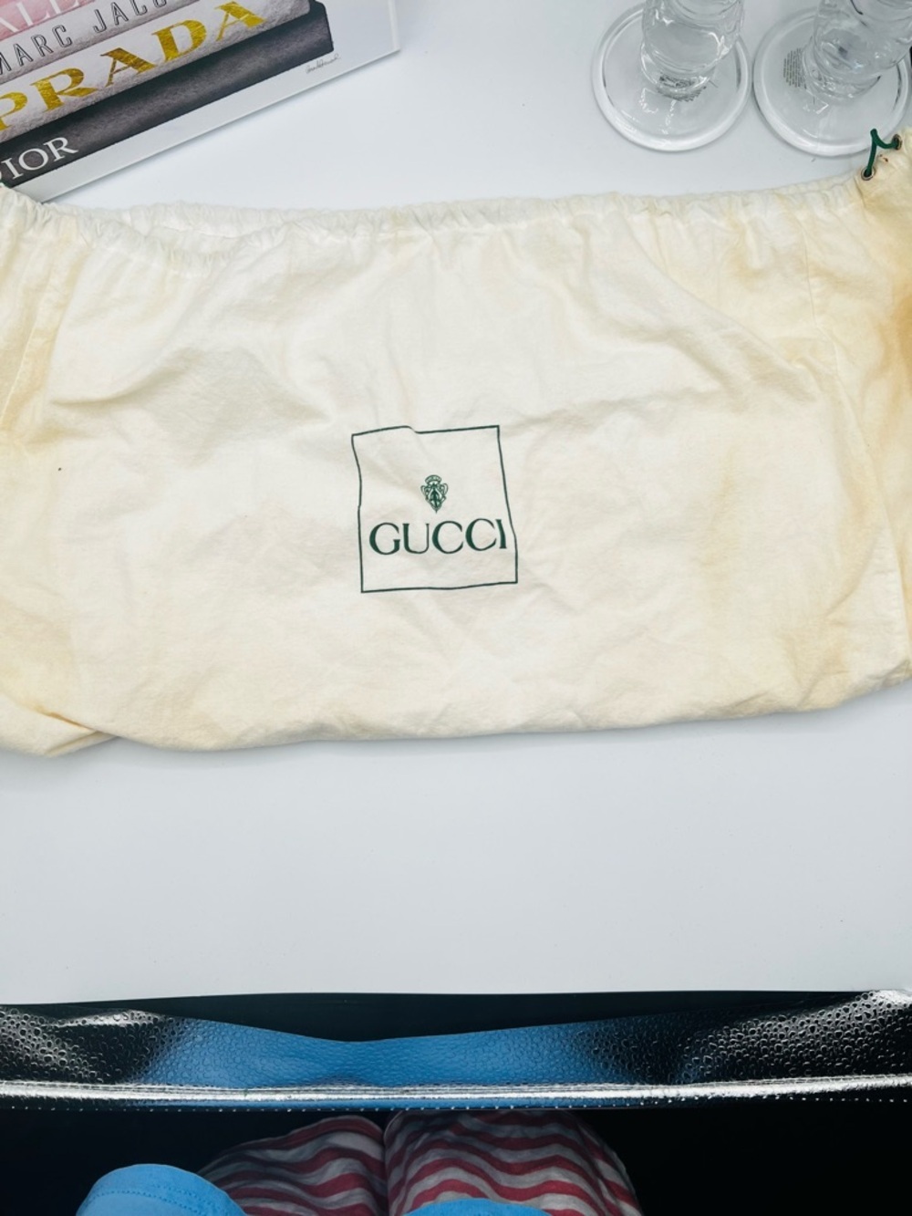 Gucci Cream Floral Tote with Navy Trim - Picture 16 of 16